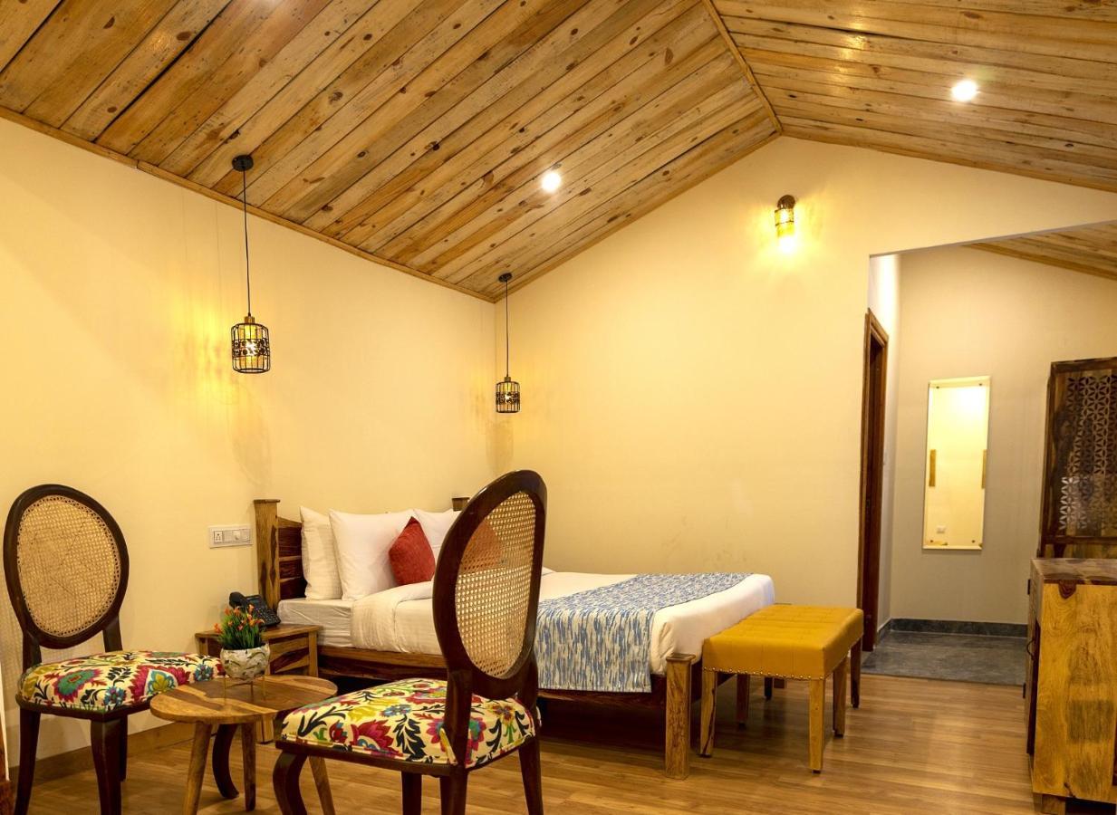 Aamod At Shoghi Luxury Cottage Resort Shimla Zewnętrze zdjęcie