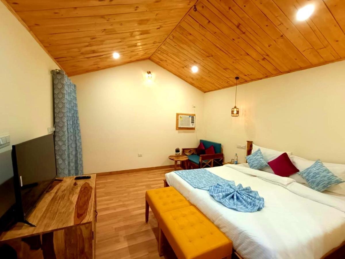 Aamod At Shoghi Luxury Cottage Resort Shimla Zewnętrze zdjęcie