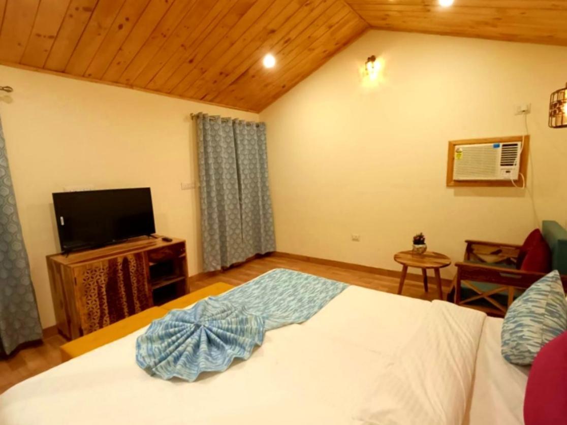 Aamod At Shoghi Luxury Cottage Resort Shimla Zewnętrze zdjęcie