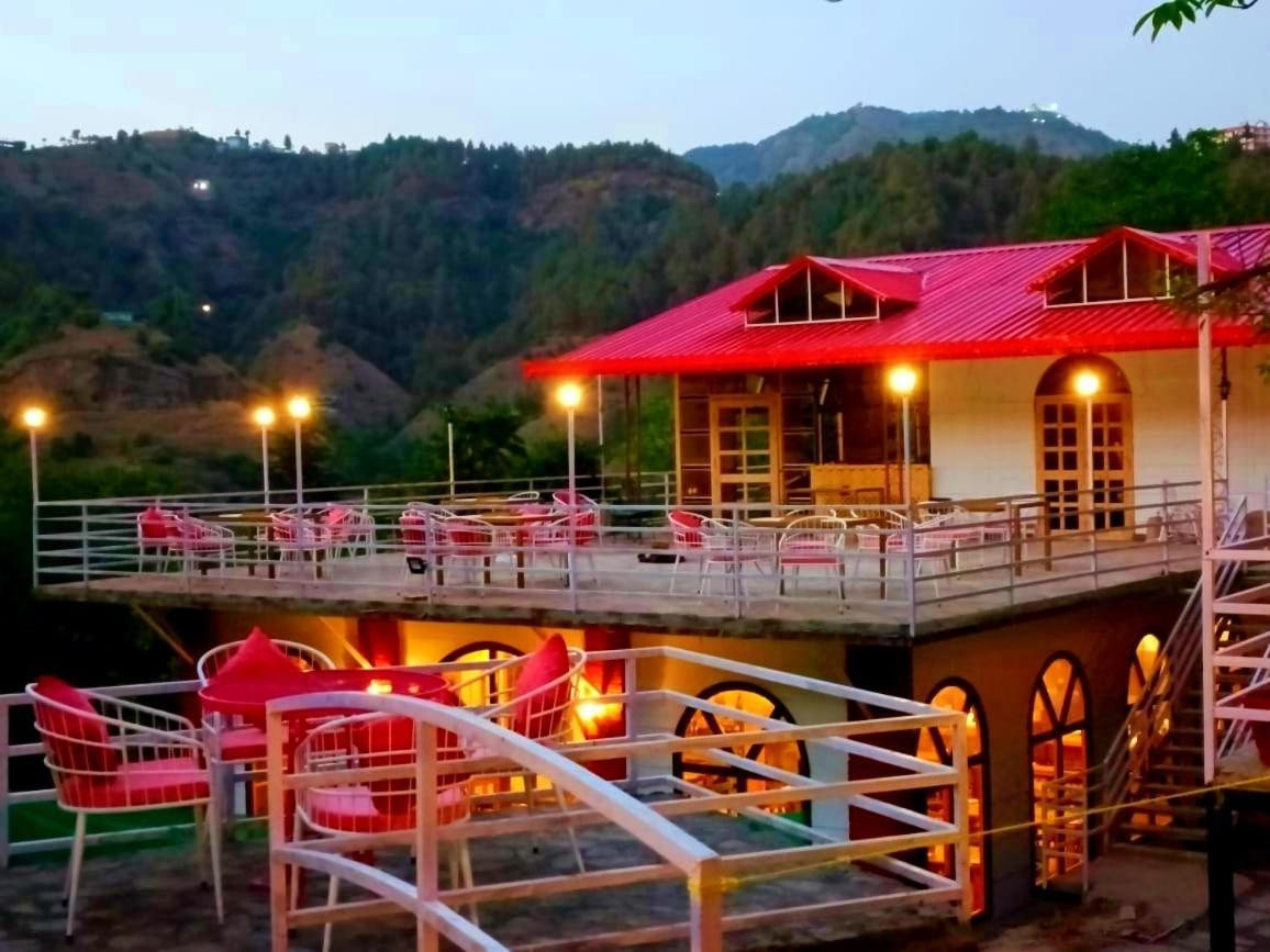 Aamod At Shoghi Luxury Cottage Resort Shimla Zewnętrze zdjęcie