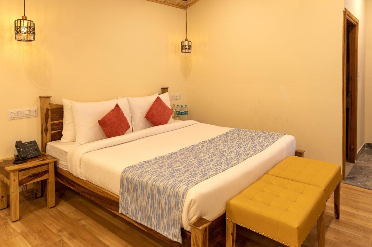 Aamod At Shoghi Luxury Cottage Resort Shimla Zewnętrze zdjęcie