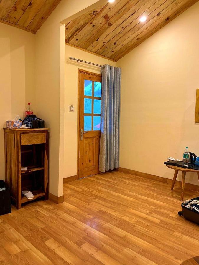 Aamod At Shoghi Luxury Cottage Resort Shimla Zewnętrze zdjęcie