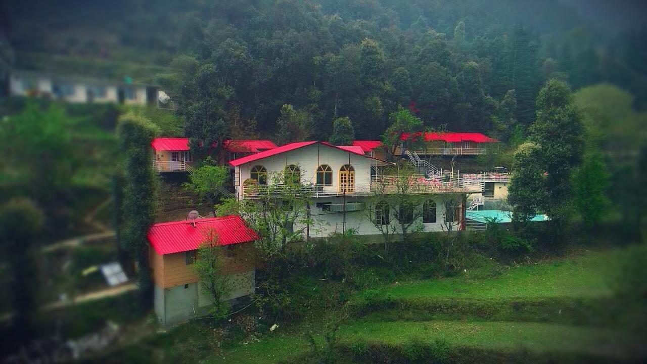 Aamod At Shoghi Luxury Cottage Resort Shimla Zewnętrze zdjęcie