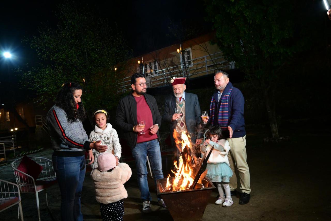 Aamod At Shoghi Luxury Cottage Resort Shimla Zewnętrze zdjęcie