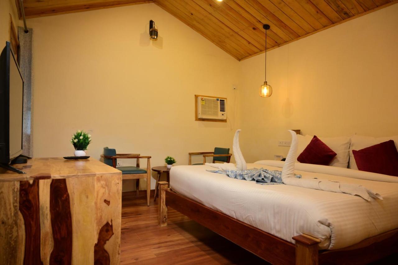 Aamod At Shoghi Luxury Cottage Resort Shimla Zewnętrze zdjęcie